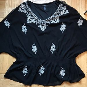 ALFANI 0X Pretty Embroidered Black Top